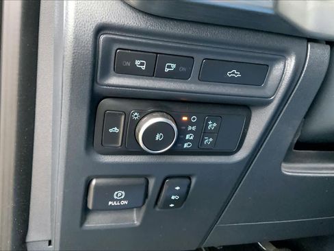 Used 2022 Ford F150 Lariat w/ Equipment Group 502A High image 33