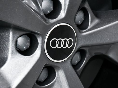 Used 2024 Audi Q4 e-tron Premium Plus w/ Premium Plus AWD/4WD image 79