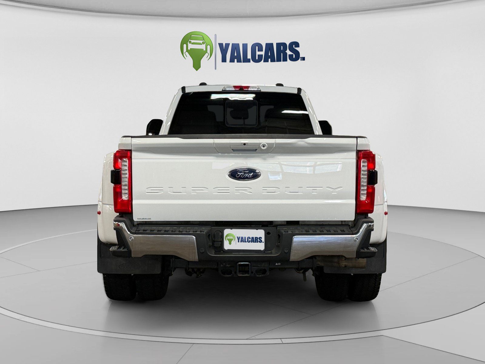 Used 2024 Ford F450 Lariat AWD/4WD image 4