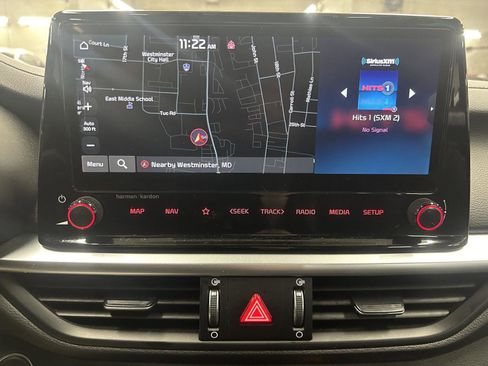 Used 2023 Kia Forte GT-Line w/ GT-Line Premium Package image 17