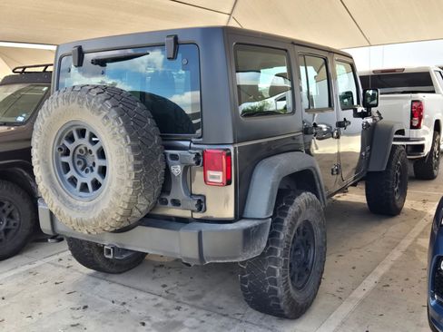 Used 2017 Jeep Wrangler Unlimited Sport AWD/4WD image 7