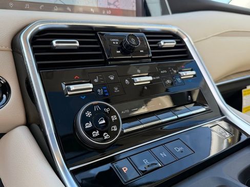 New 2026 Nissan Armada Platinum image 23