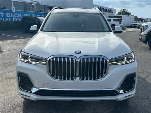 Used 2021 BMW X7 xDrive40i w/ Cold Weather Package AWD/4WD image 4
