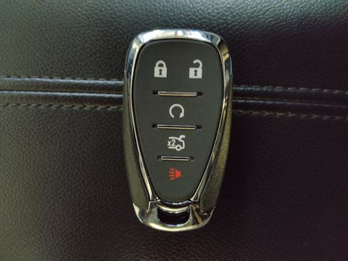 Used 2022 Chevrolet Malibu LT FWD image 32