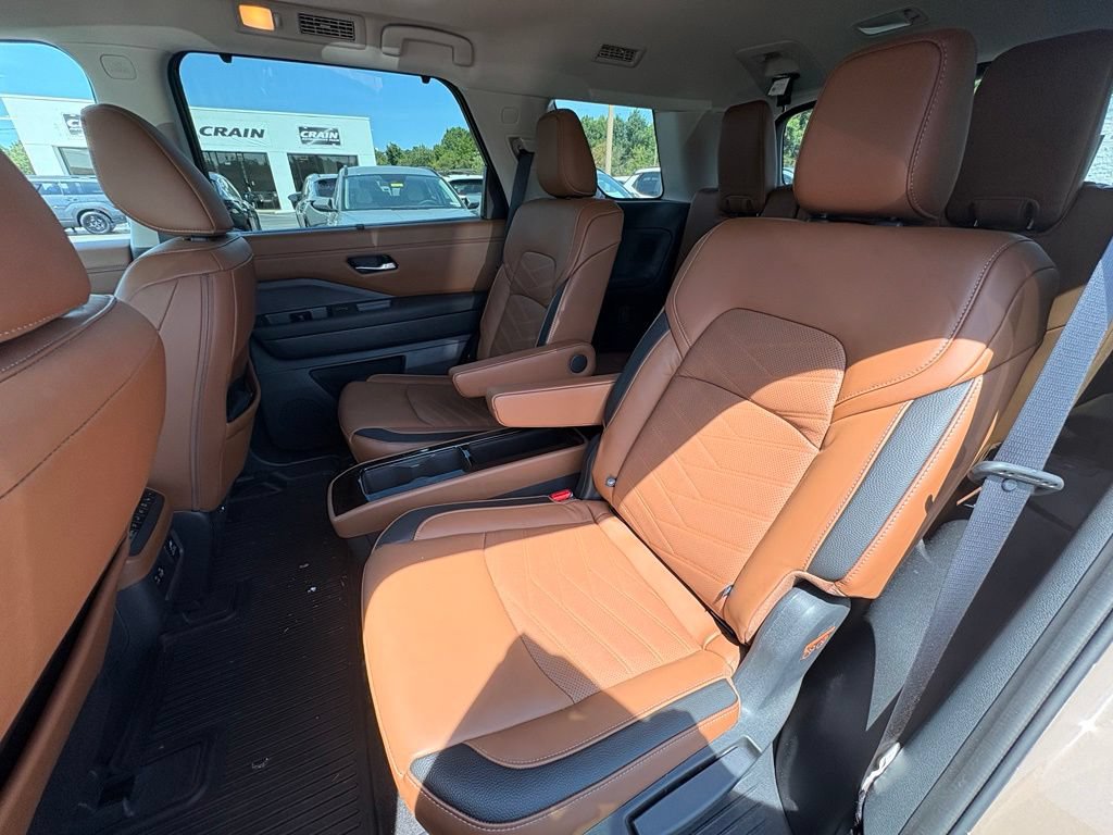 Used 2023 Nissan Pathfinder Platinum AWD/4WD image 27