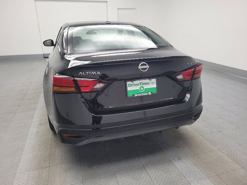 Used 2024 Nissan Altima 2.5 SV image 6