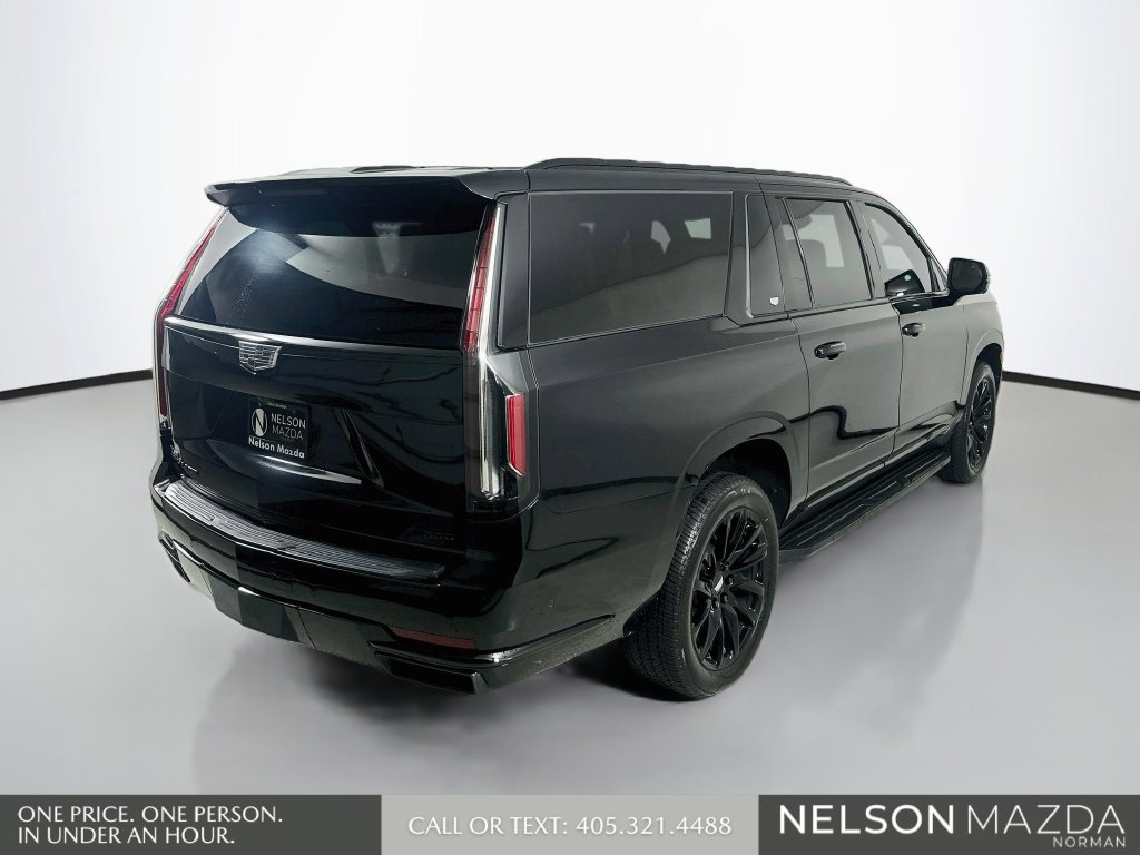 Used 2024 Cadillac Escalade ESV Sport w/ LPO, ONYX Package AWD/4WD image 6