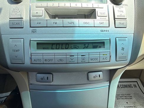 Used 2006 Toyota Solara SLE FWD image 37