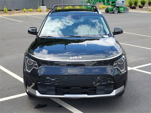 New 2025 Kia Niro Wind w/ Wind Preserve Package image 2