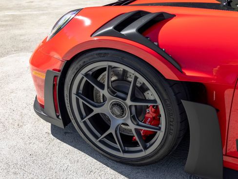 Certified 2025 Porsche 911 GT3 RS RWD image 20