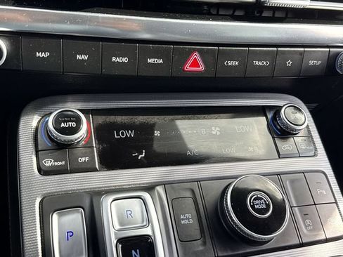 Used 2024 Hyundai Palisade Calligraphy FWD image 24