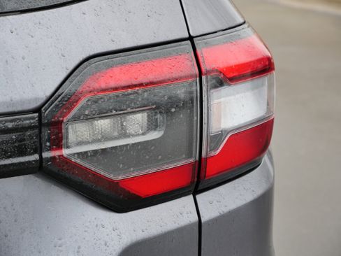 Used 2023 Honda Pilot Touring image 17