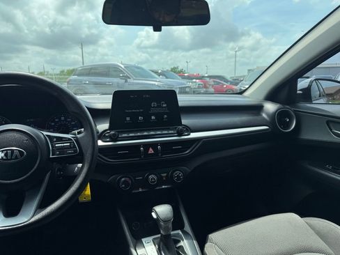 Used 2021 Kia Forte LXS image 16