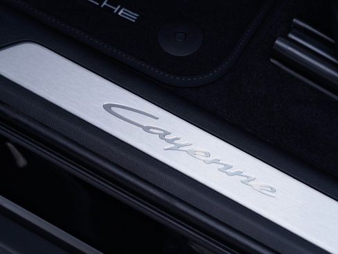 New 2026 Porsche Cayenne Coupe image 14