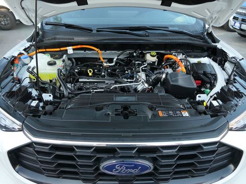 Used 2025 Ford Escape ST-Line w/ Equipment Group 301A FWD image 28