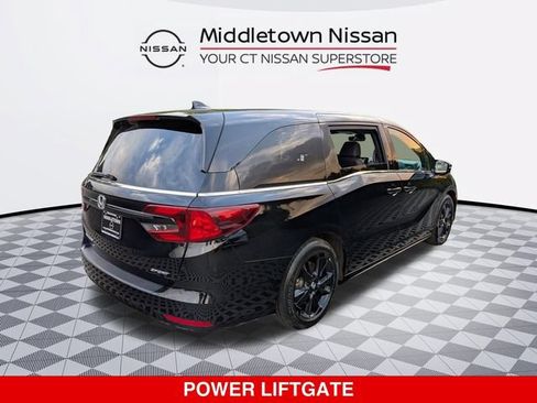 Used 2024 Honda Odyssey Sport image 3