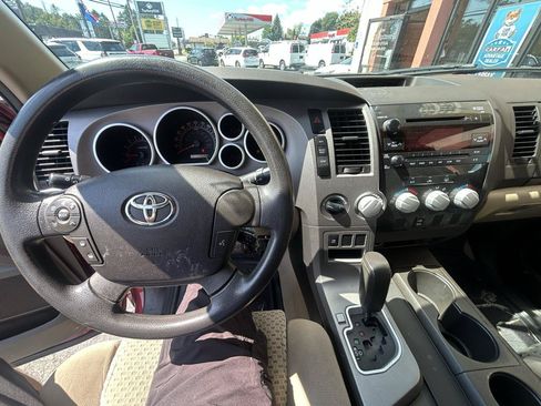 Used 2010 Toyota Tundra 4x4 CrewMax w/ SR5 Pkg image 13