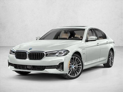 Used 2023 BMW 530e w/ Premium Package RWD image 28