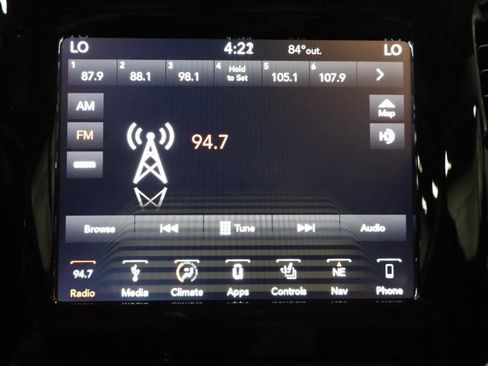 Used 2019 Jeep Cherokee Limited AWD/4WD image 18