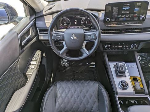 Used 2024 Mitsubishi Outlander SEL AWD/4WD image 17