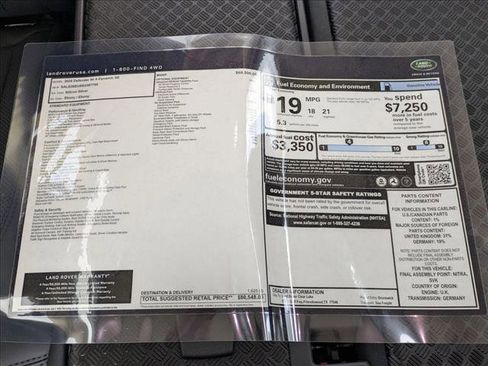 New 2025 Land Rover Defender 90 X-Dynamic SE image 18