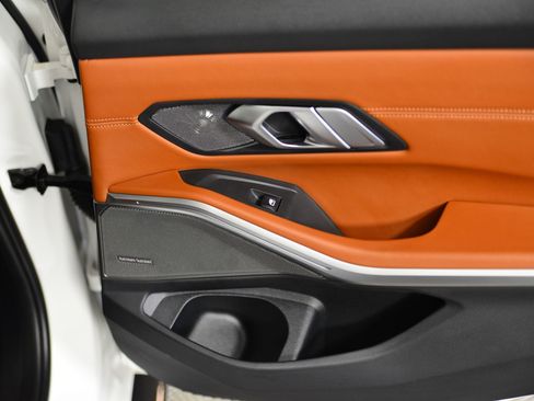 Used 2023 BMW M3 Sedan w/ Executive Package image 23