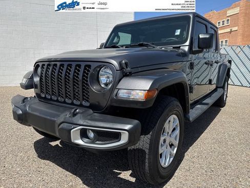 Used 2023 Jeep Gladiator Sport AWD/4WD image 1