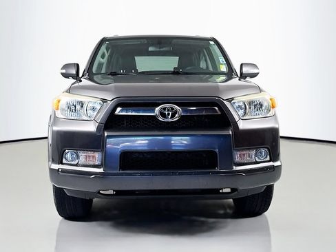 Used 2010 Toyota 4Runner Limited AWD/4WD image 2
