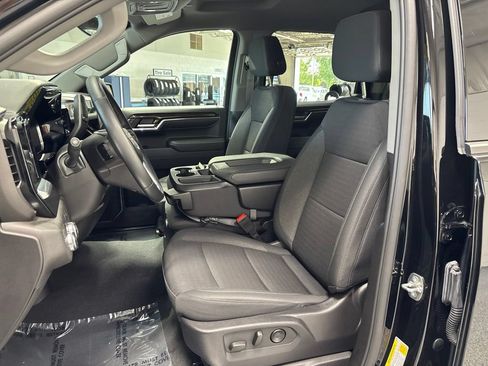 Used 2024 GMC Sierra 1500 Elevation AWD/4WD image 9