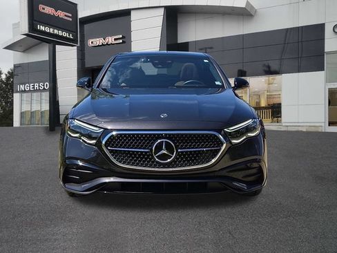 Used 2024 Mercedes-Benz E 450 4MATIC Sedan image 19