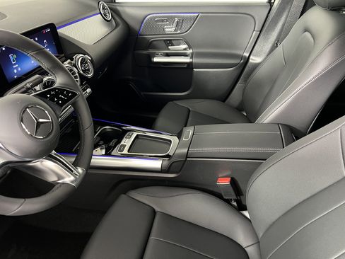 New 2025 Mercedes-Benz GLA 250 4MATIC image 4