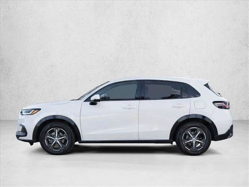 Certified 2024 Honda HR-V EX-L image 4