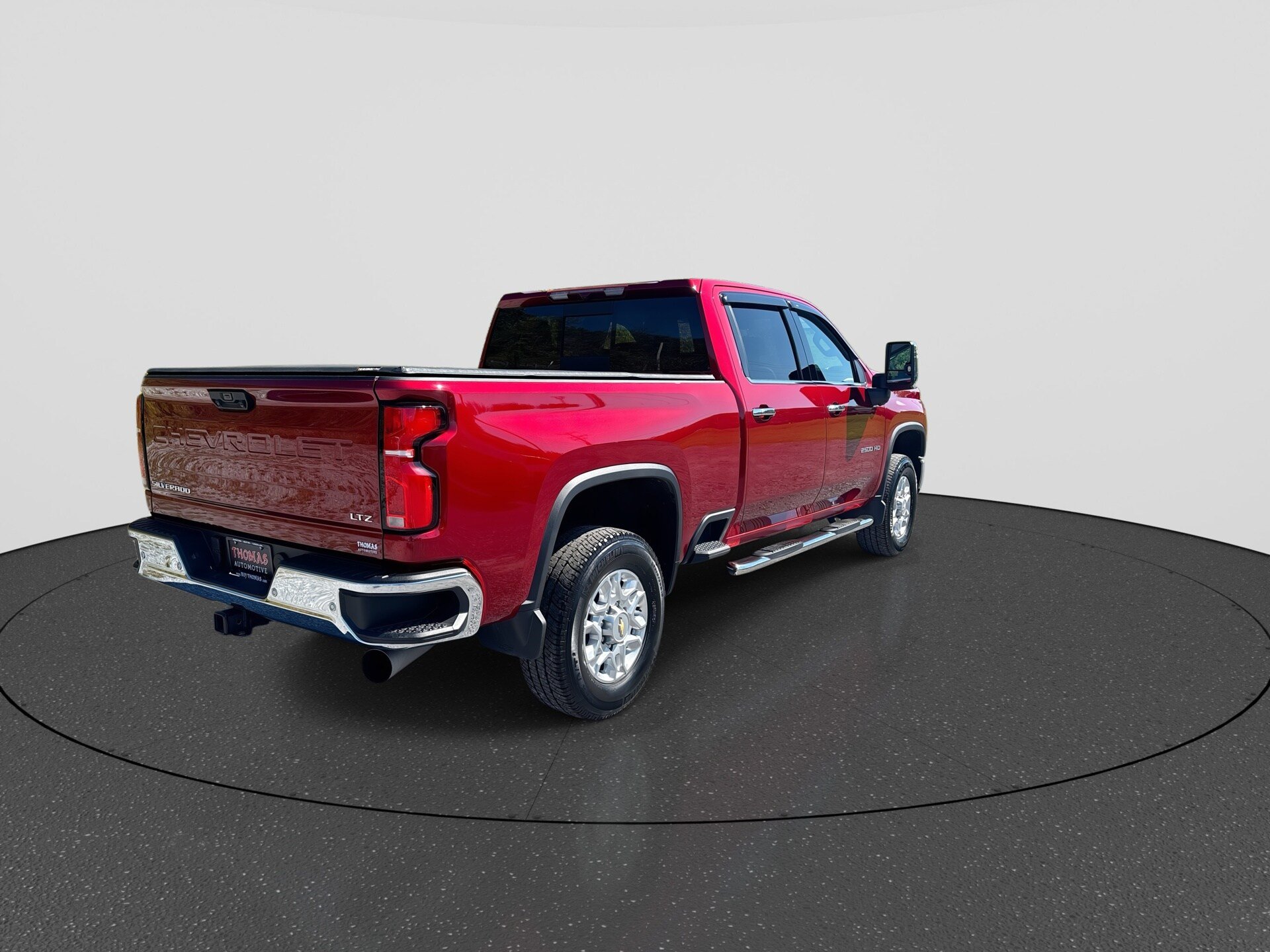 Used 2025 Chevrolet Silverado 2500 LTZ w/ LTZ Convenience Package AWD/4WD image 8