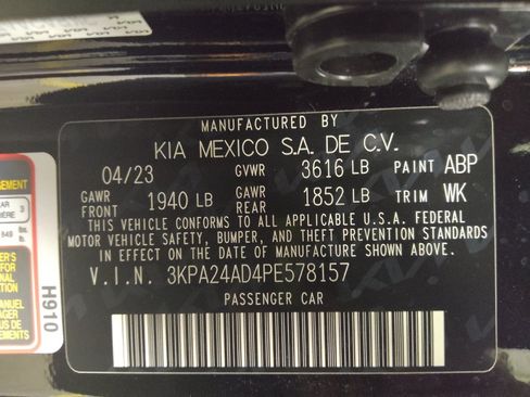 Used 2023 Kia Rio S FWD image 33