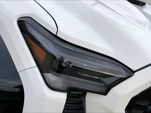 Used 2025 Toyota Tacoma TRD Pro AWD/4WD image 28