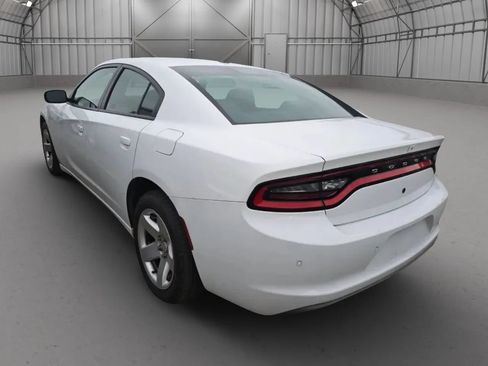 Used 2019 Dodge Charger Police RWD image 3