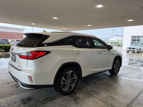 Used 2019 Lexus RX 350L Luxury w/ Accessory Package FWD image 10