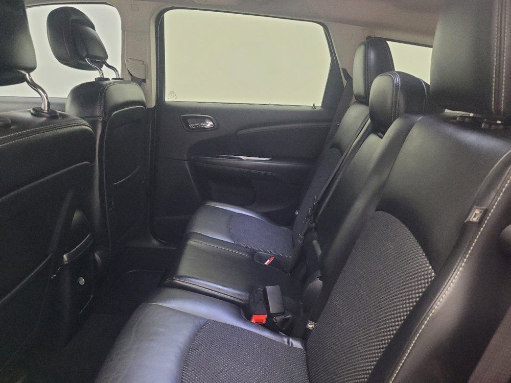 Used 2018 Dodge Journey Crossroad w/ Nav & Sun Group FWD image 18