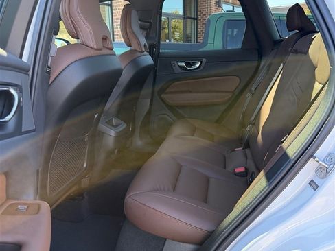 Used 2024 Volvo XC60 B5 Plus Dark w/ Climate Package image 10