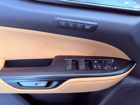 Certified 2025 Lexus NX 250 FWD w/ Premium Package image 19