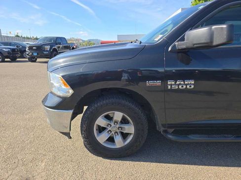 Used 2018 RAM 1500 Classic SLT AWD/4WD image 6