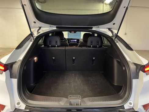 Used 2025 Buick Envista Sport Touring image 29