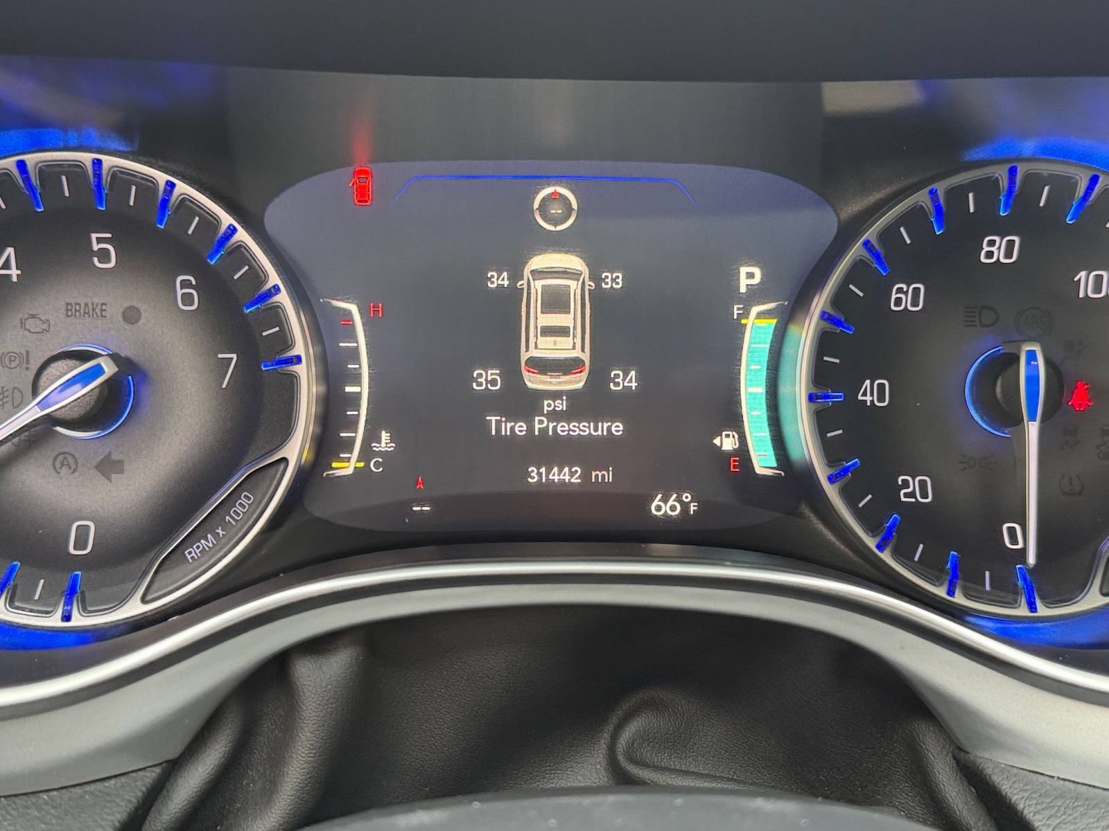 Used 2025 Chrysler Pacifica Limited FWD image 44