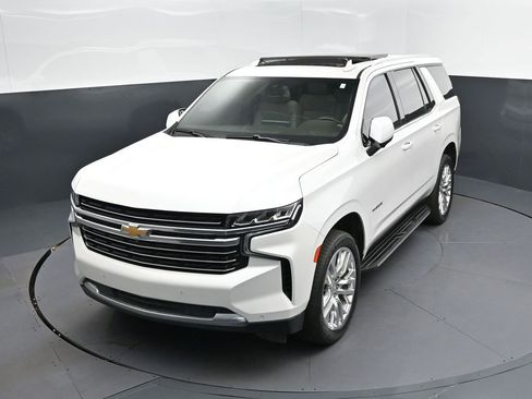 Used 2022 Chevrolet Tahoe LT w/ LT Signature Package AWD/4WD image 32