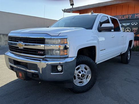Used 2016 Chevrolet Silverado 2500 LT w/ Z71 Package, Off-Road AWD/4WD image 5