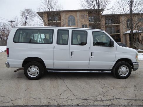 Used 2013 Ford E-350 and Econoline 350 XLT image 8