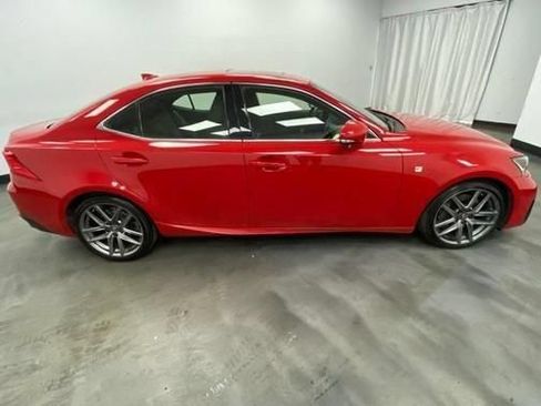 Used 2019 Lexus IS 300 AWD image 7
