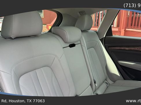 Used 2018 Audi Q5 2.0T Premium w/ Convenience Package AWD/4WD image 37