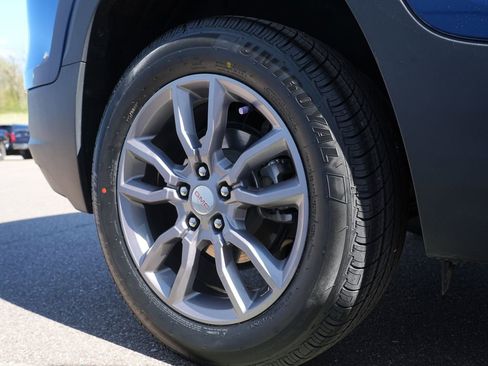 Used 2023 GMC Terrain SLT AWD/4WD image 31