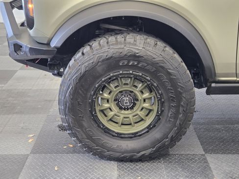 Certified 2024 Ford Bronco Wildtrak image 10